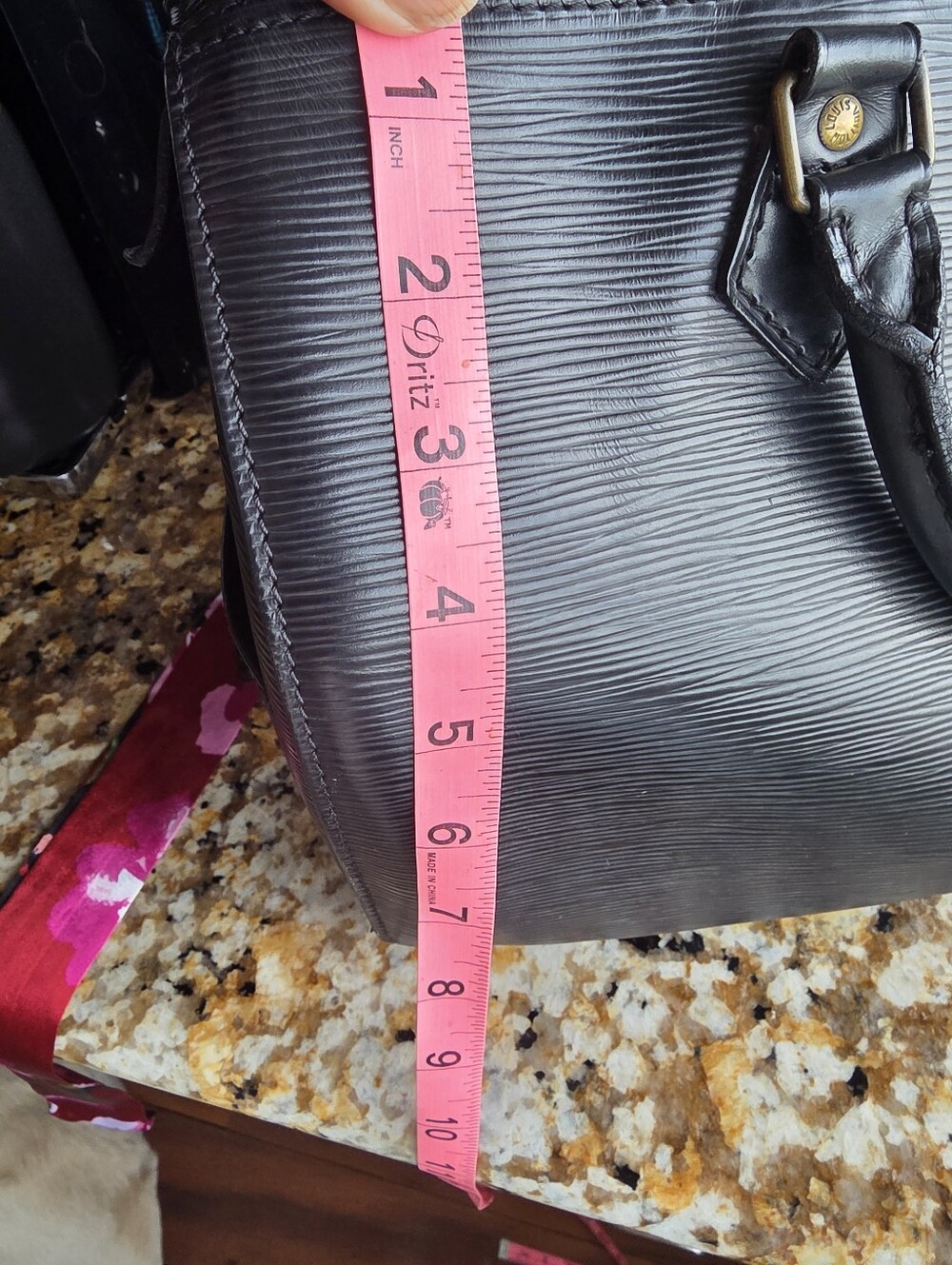 Louis Vuitton EPI in Black ~ Vintage LV Lovers Where You At? 9.5(W) 12.5 (L) - Picture 13 of 16